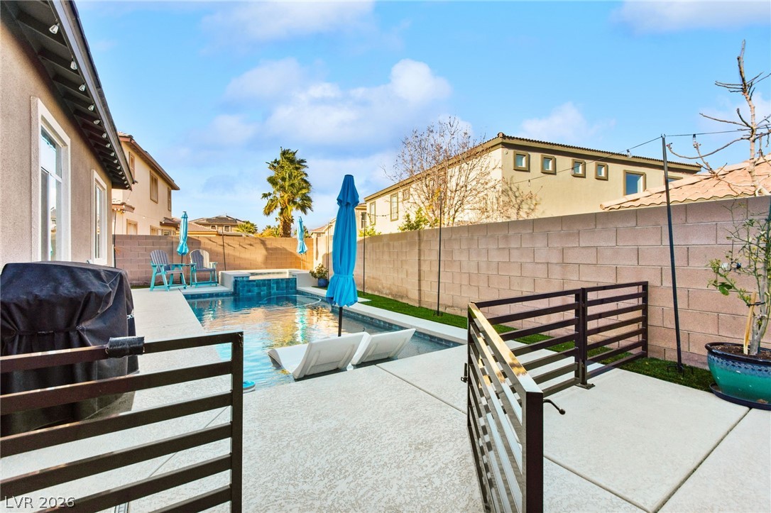 8066 Villa Del Viento Drive