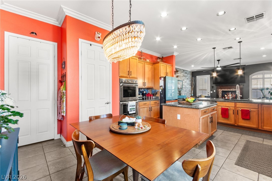 8066 Villa Del Viento Drive