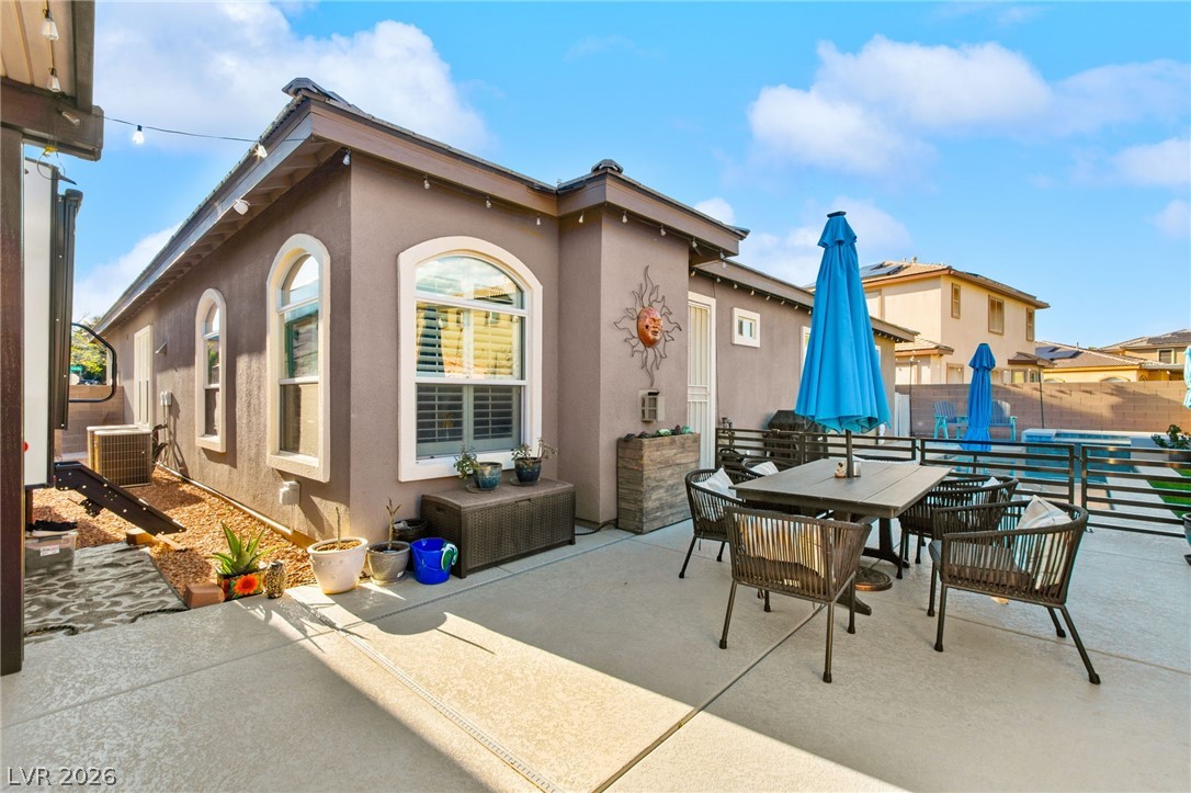 8066 Villa Del Viento Drive