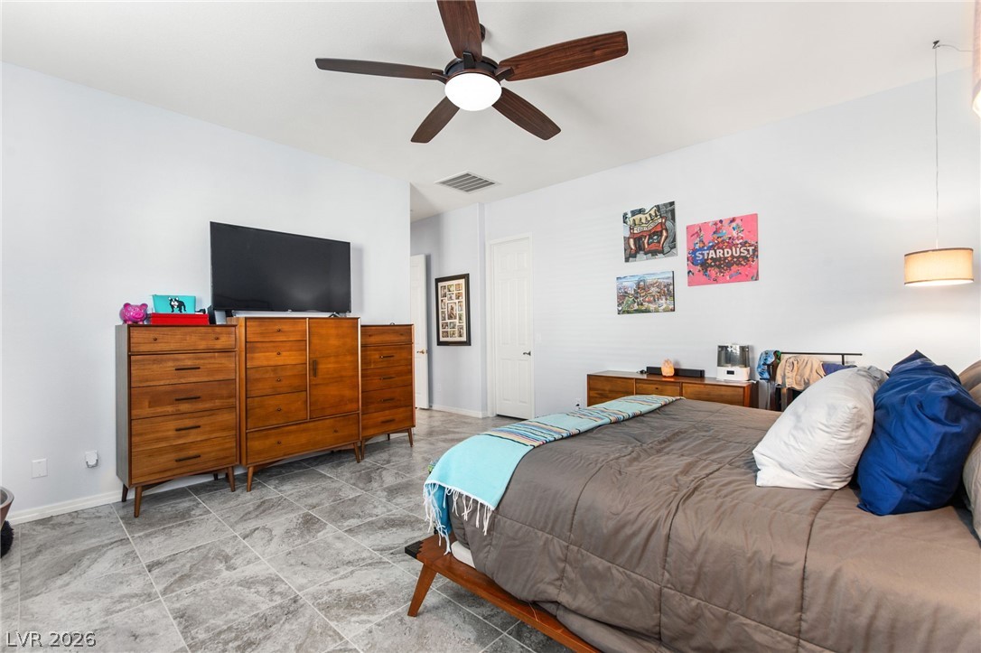 8066 Villa Del Viento Drive