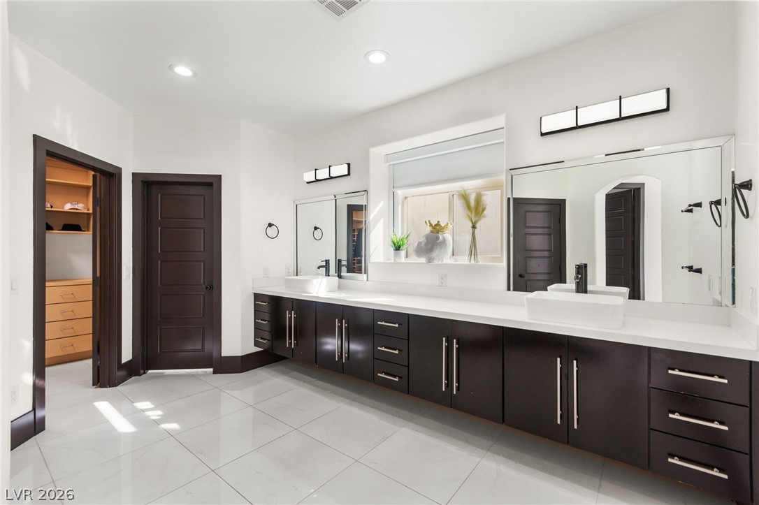 521 Kanani Court