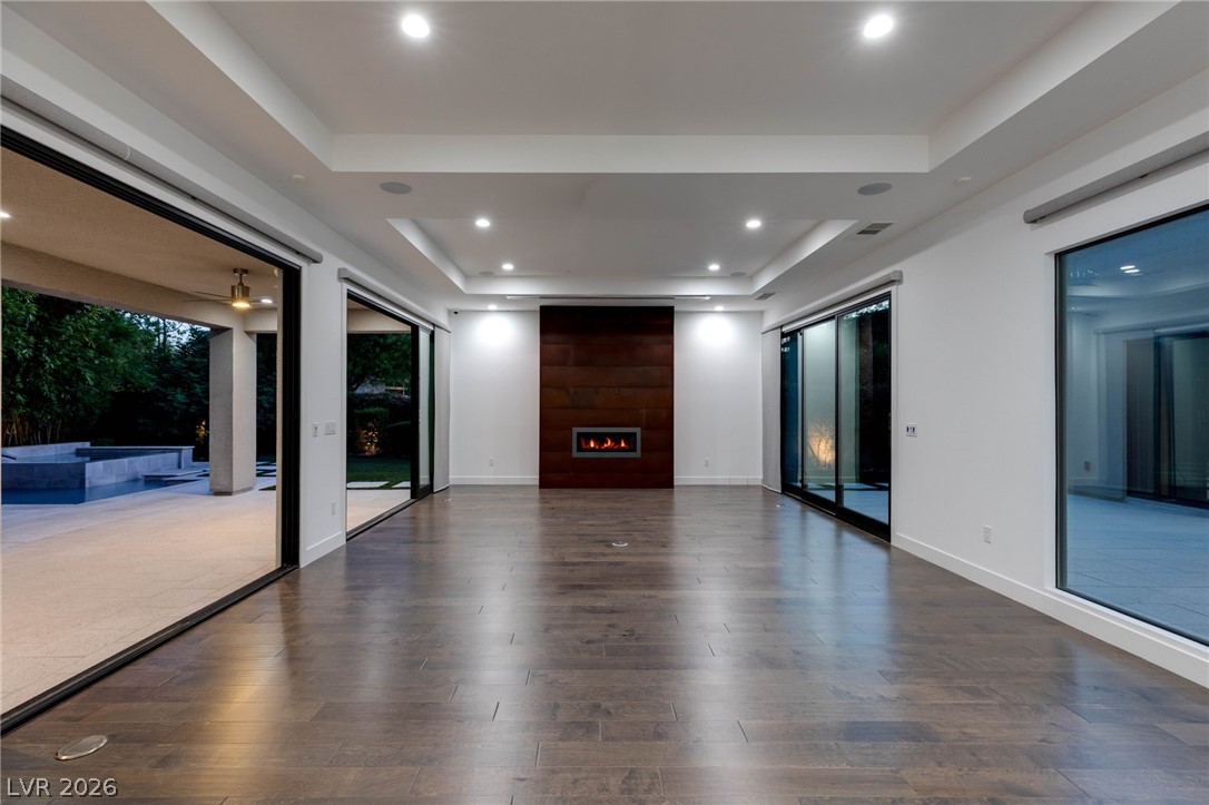 15 Gemstar Lane