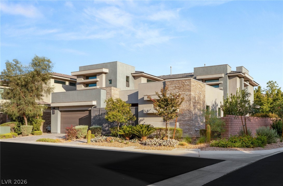 15 Gemstar Lane