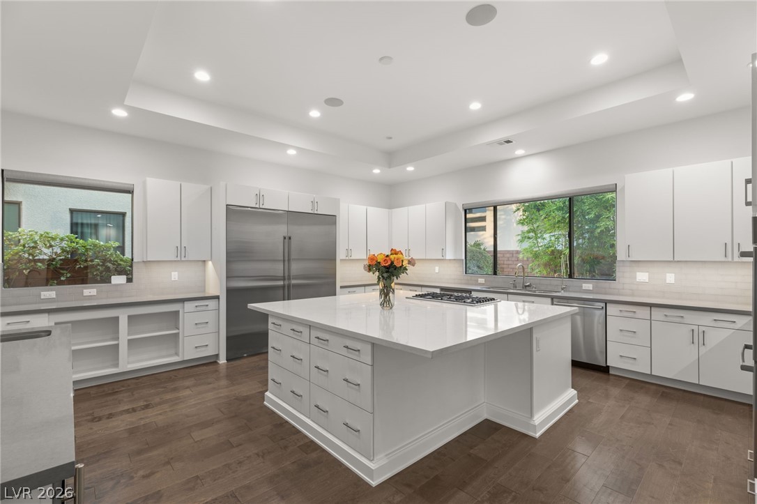 15 Gemstar Lane