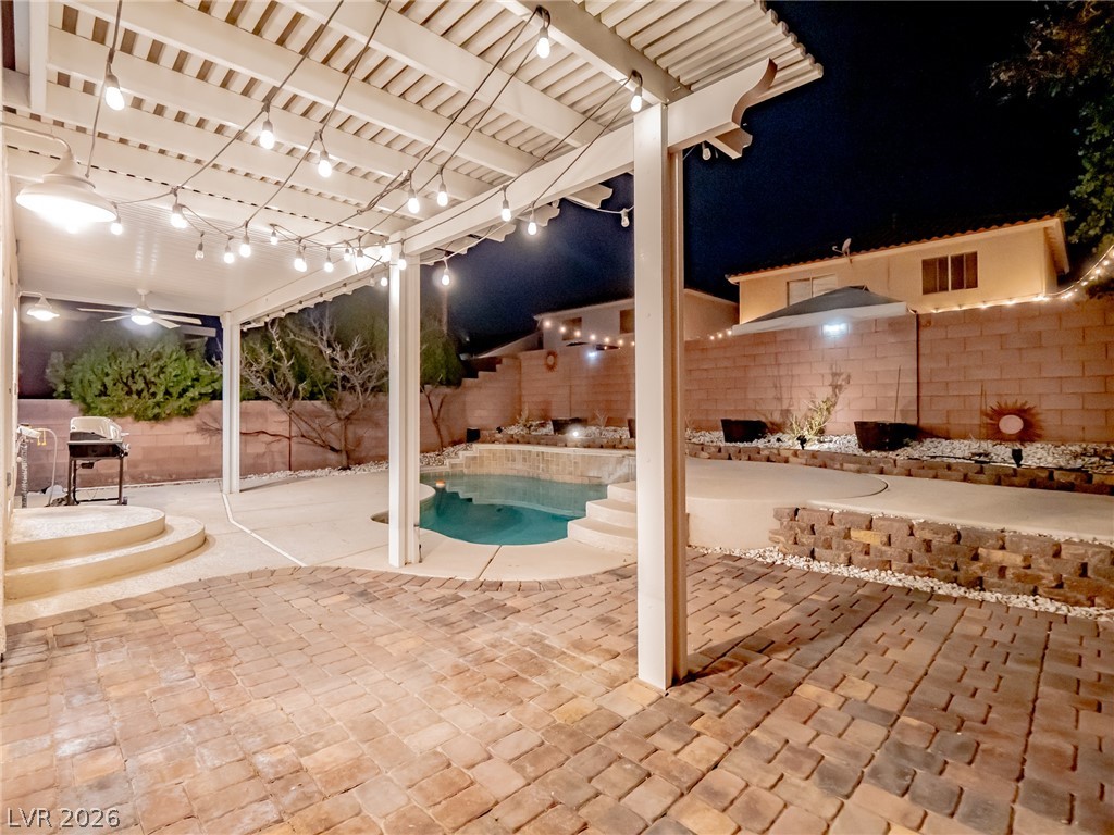 7535 Jacaranda Leaf Street