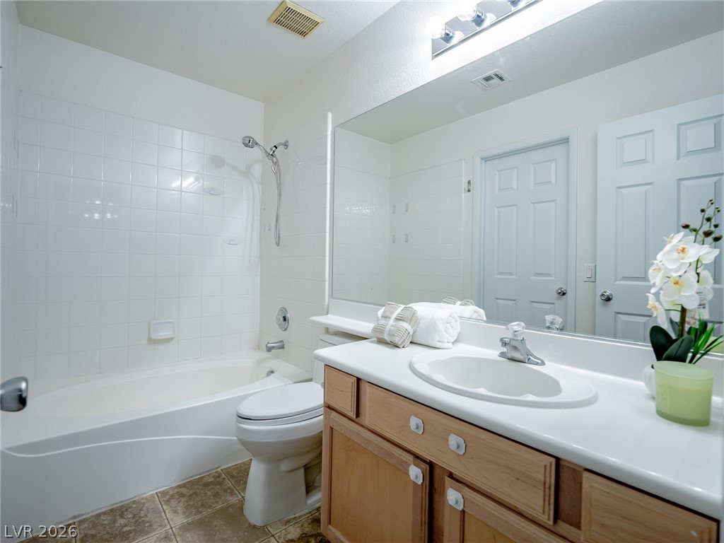 7535 Jacaranda Leaf Street