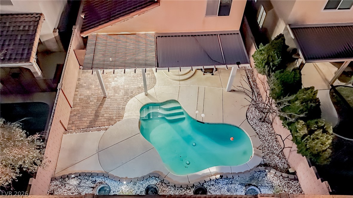 7535 Jacaranda Leaf Street