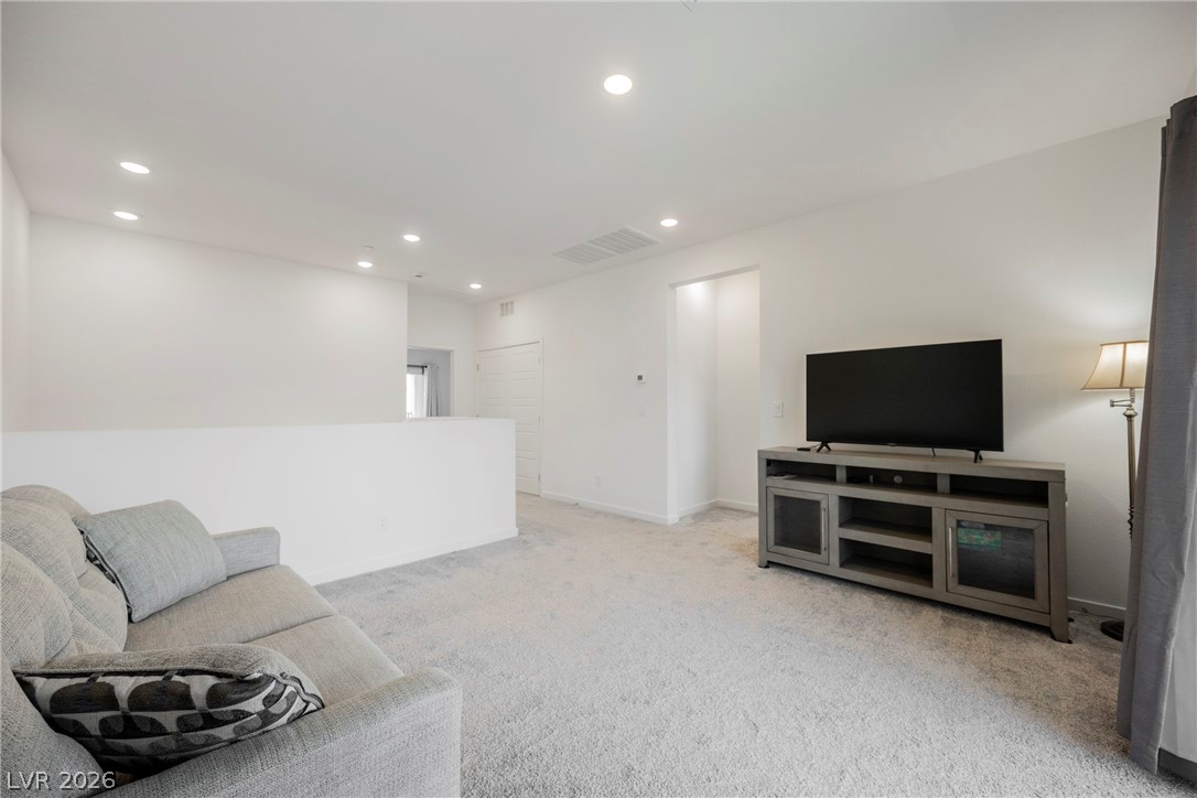 1048 Gabriela Ridge Lane