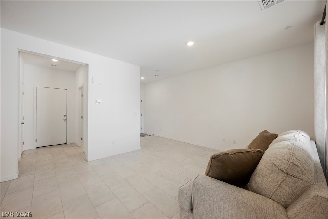 1048 Gabriela Ridge Lane