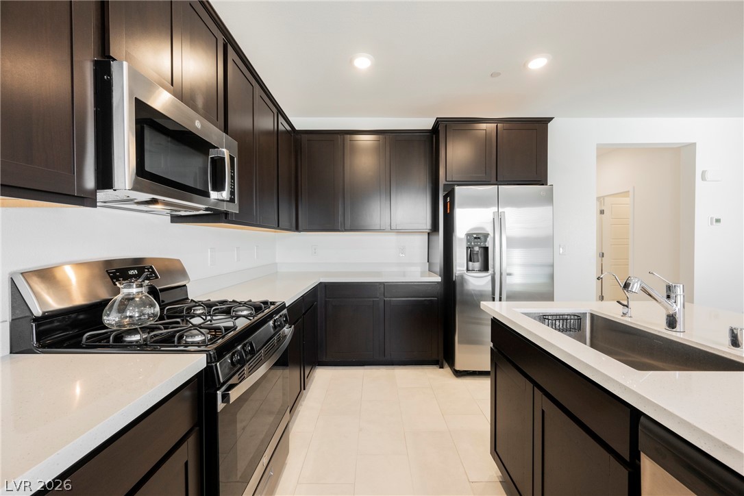 1048 Gabriela Ridge Lane