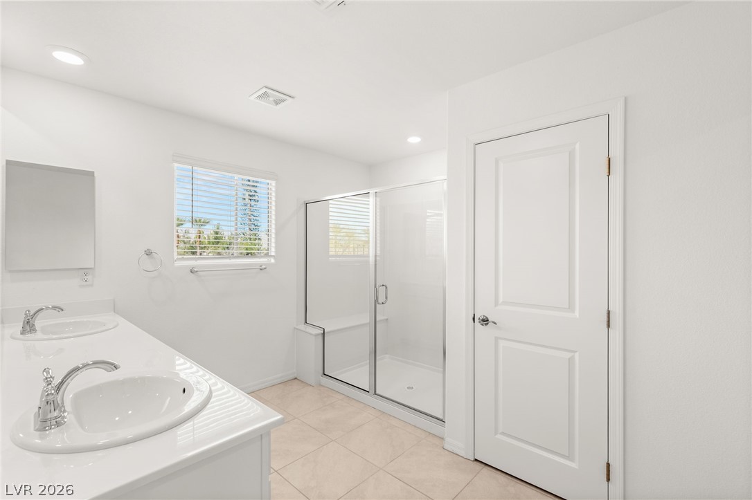 7973 Adelaide Hills Street