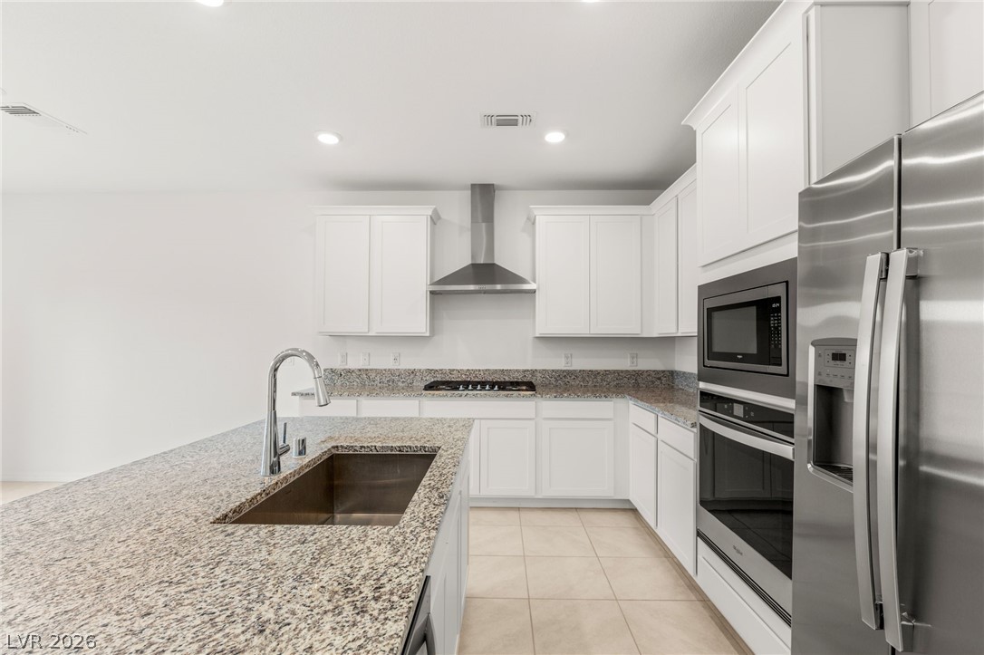 7973 Adelaide Hills Street