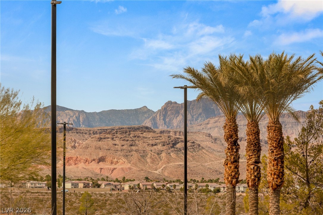 7973 Adelaide Hills Street