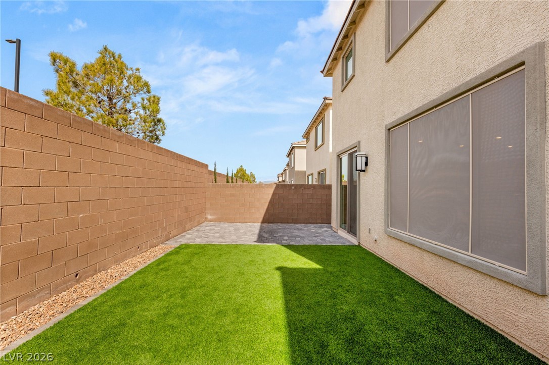 7973 Adelaide Hills Street