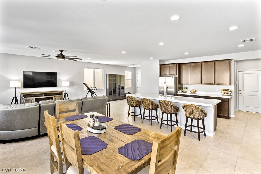 10786 Rockvale Falls Avenue