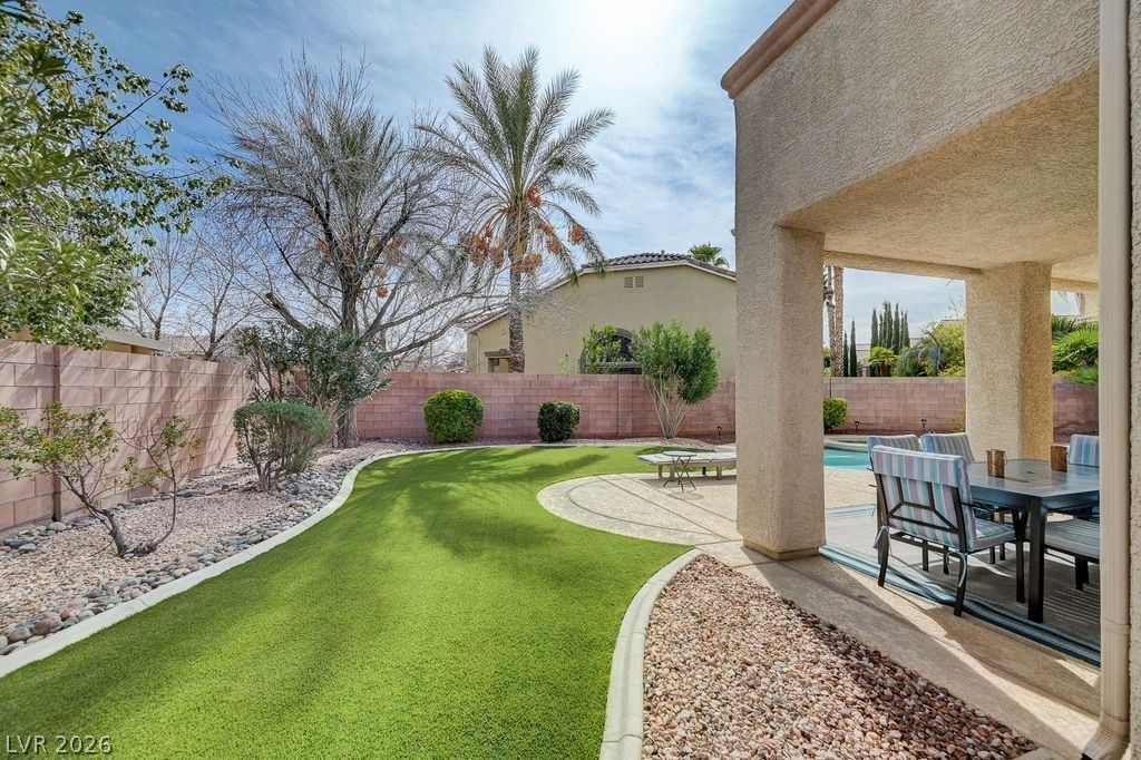 500 Ruby Vista Court