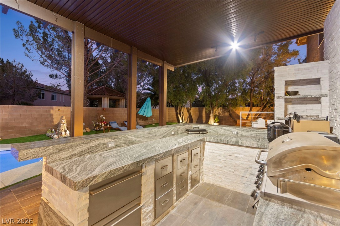 4198 Abernethy Forest Place