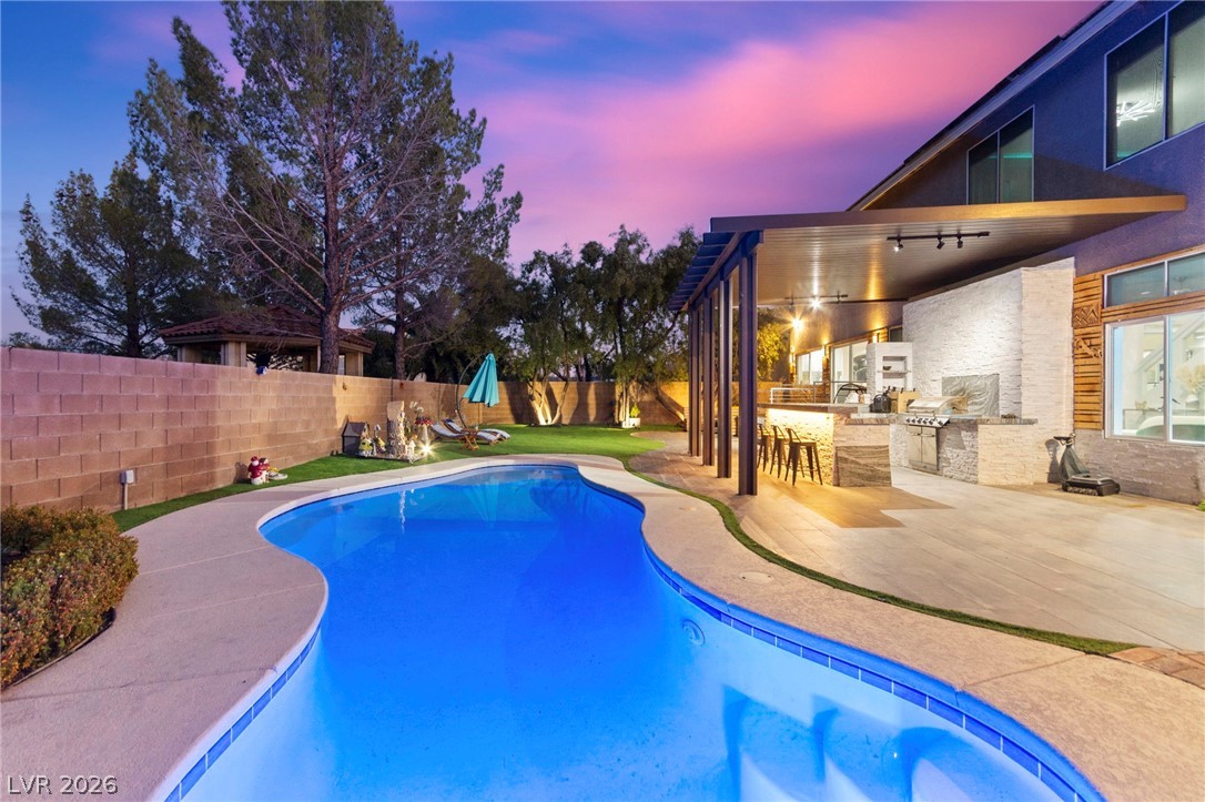 4198 Abernethy Forest Place