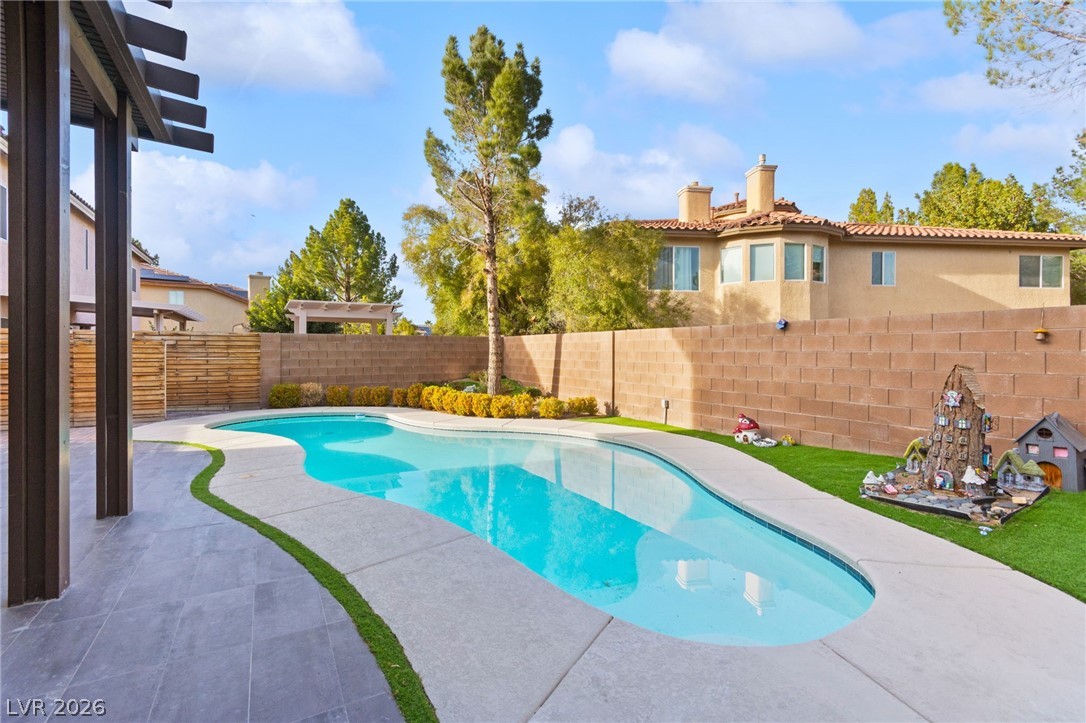 4198 Abernethy Forest Place