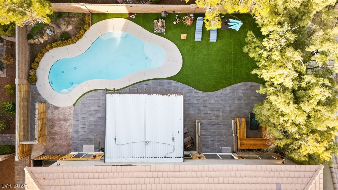 4198 Abernethy Forest Place