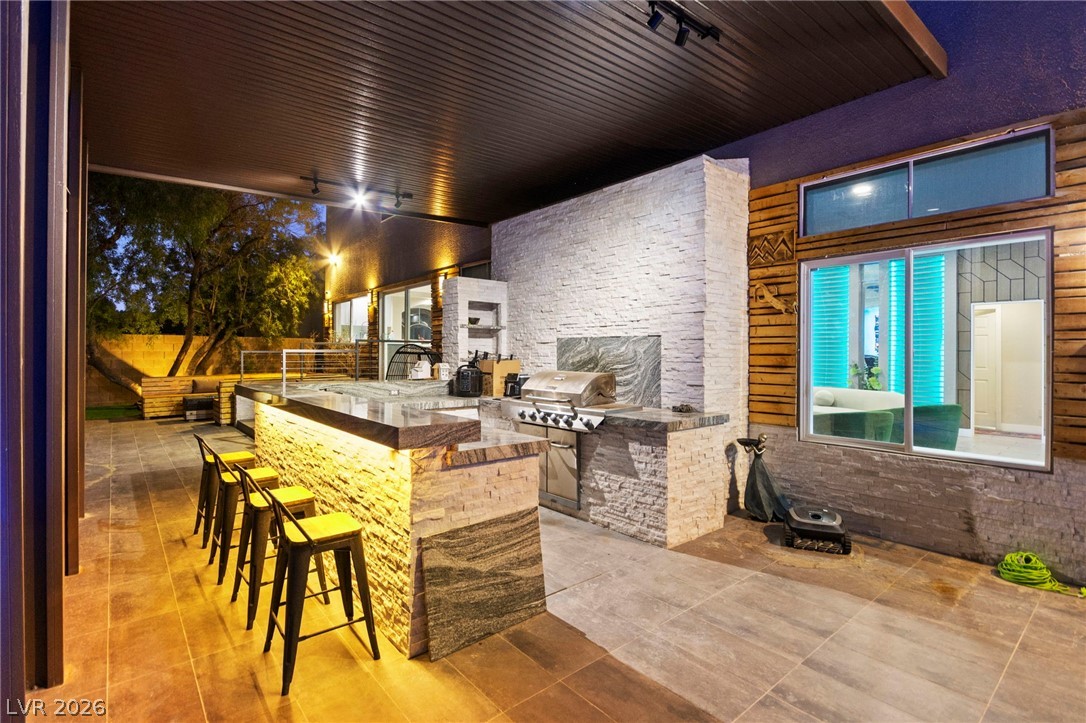 4198 Abernethy Forest Place