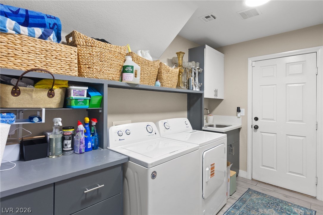 4198 Abernethy Forest Place