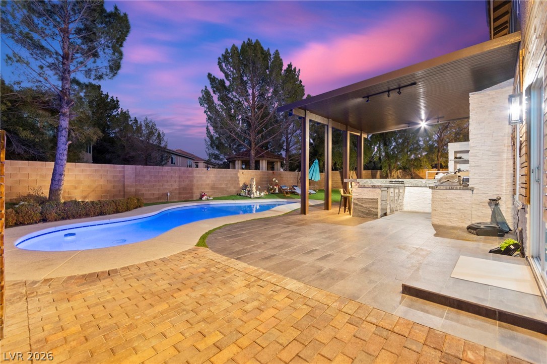 4198 Abernethy Forest Place