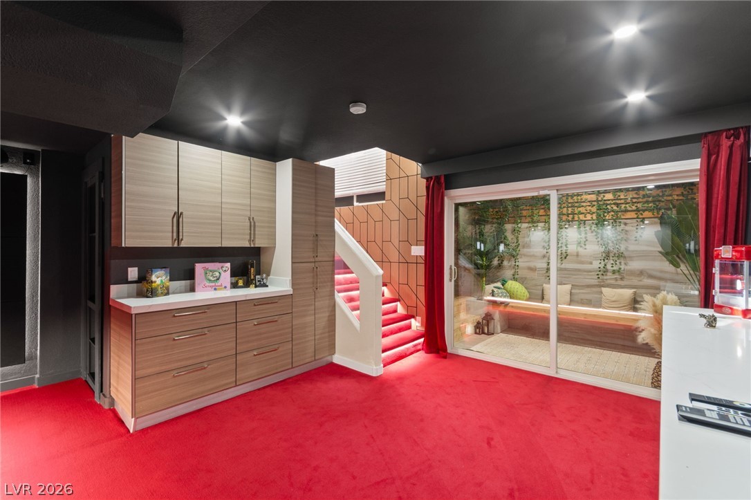 4198 Abernethy Forest Place