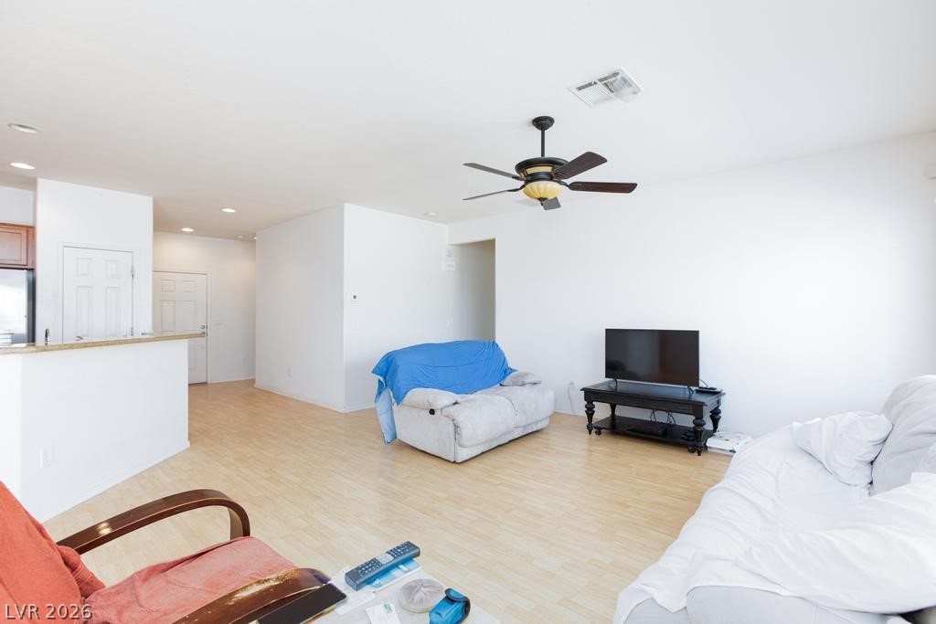 7716 Homing Pigeon Street