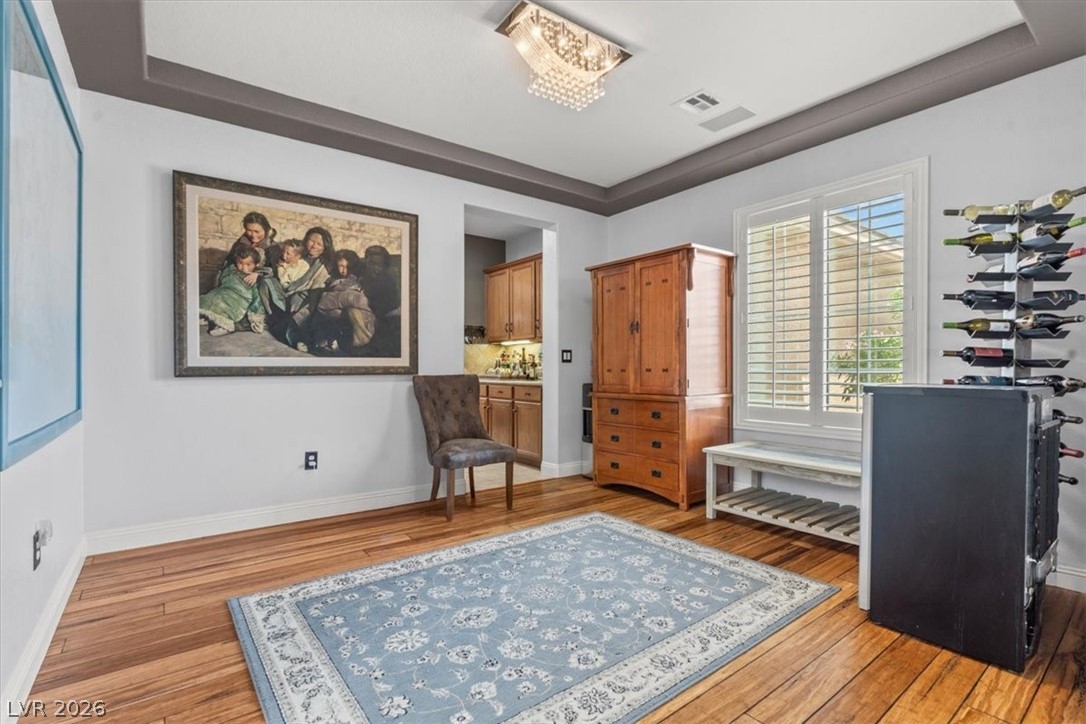 7001 Via Locanda Avenue