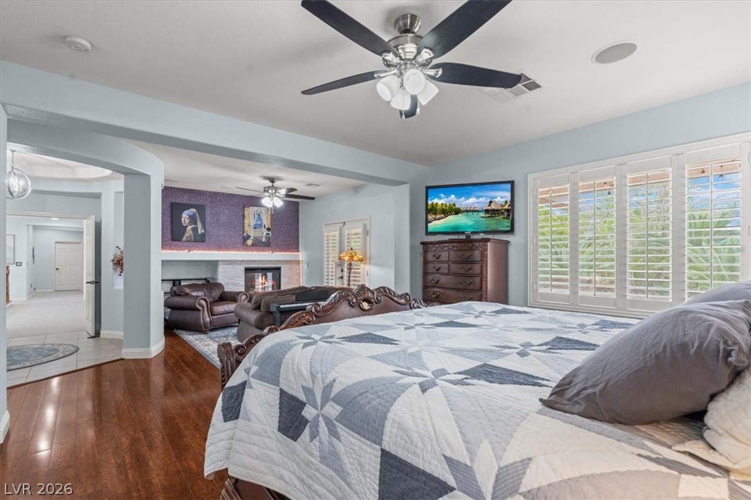 7001 Via Locanda Avenue