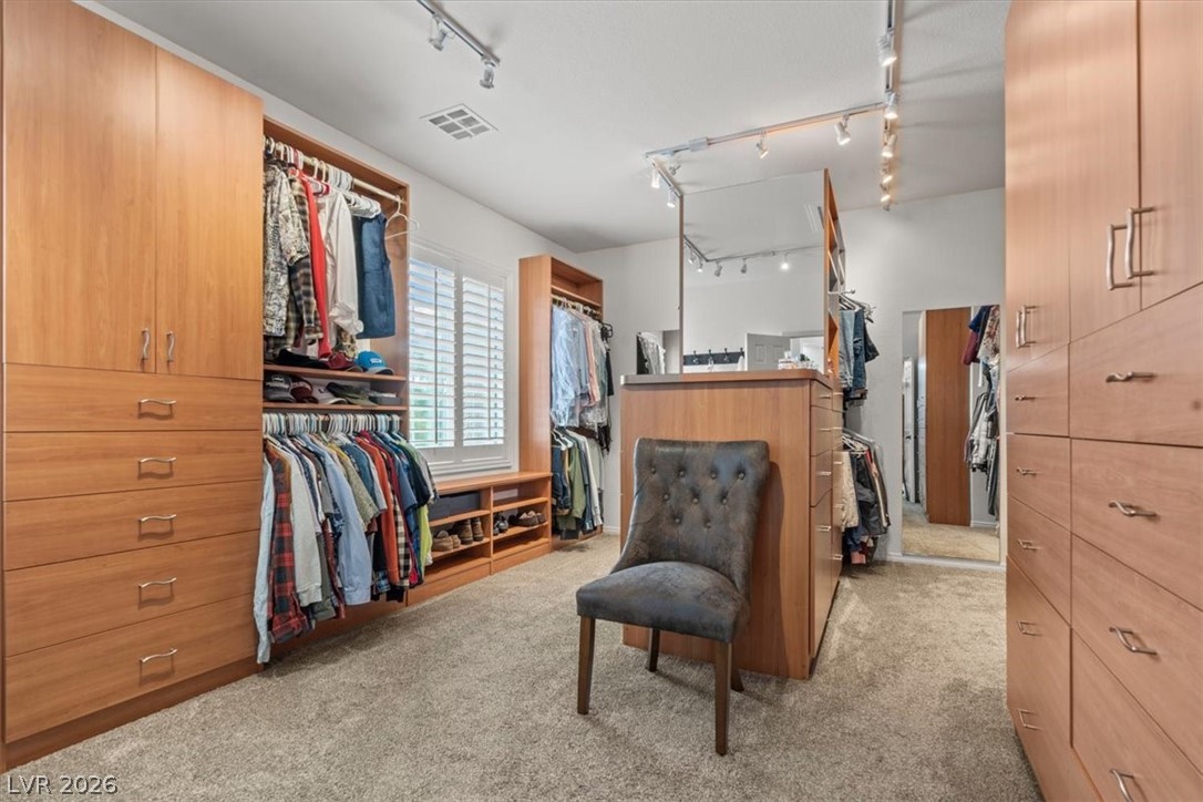7001 Via Locanda Avenue