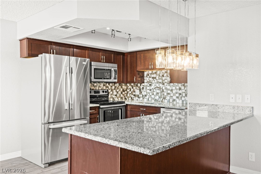 7800 Clarkdale Drive 101