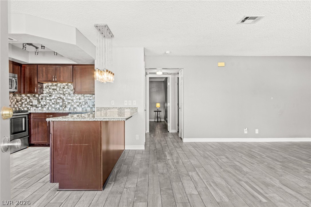 7800 Clarkdale Drive 101