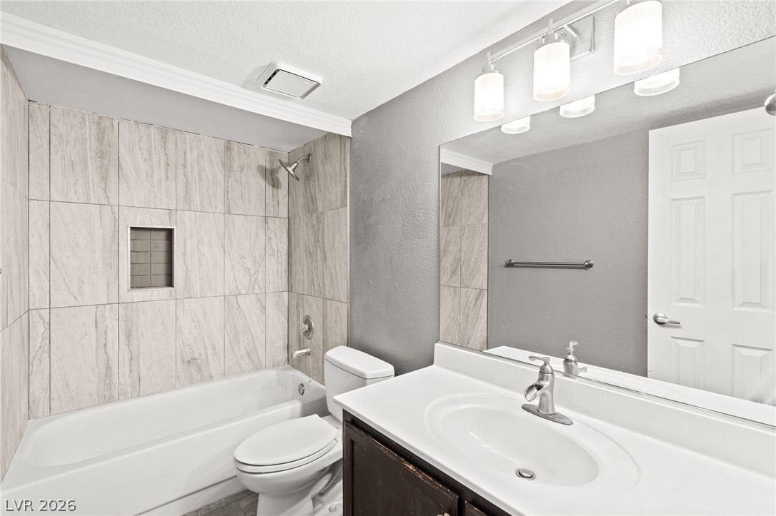 7800 Clarkdale Drive 101