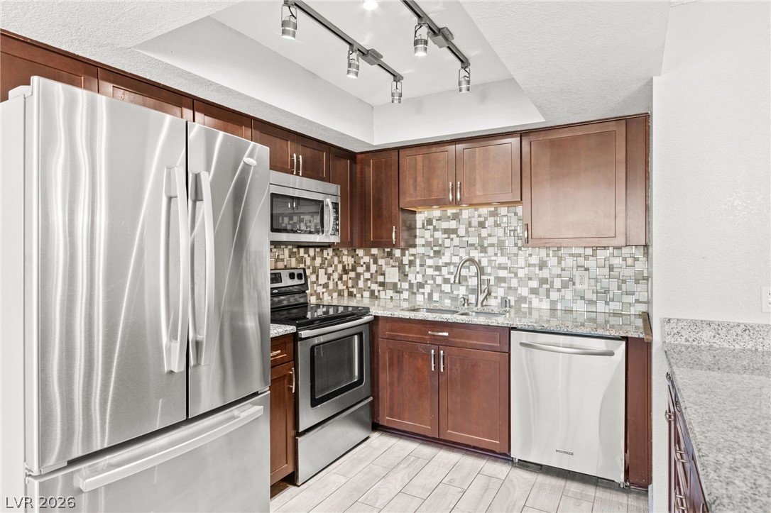 7800 Clarkdale Drive 101