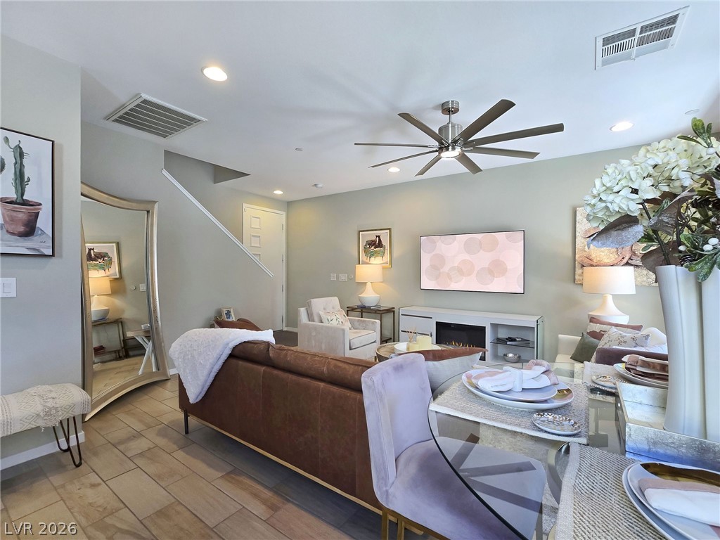 11256 Rainbow Peak Avenue 202