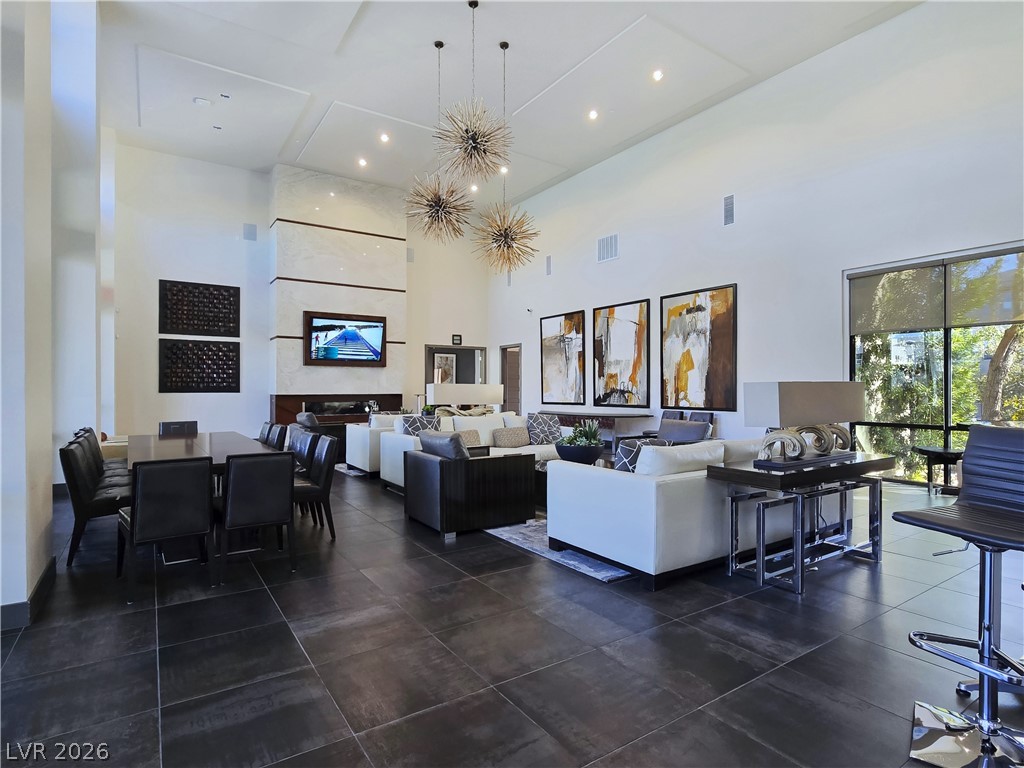 11256 Rainbow Peak Avenue 202