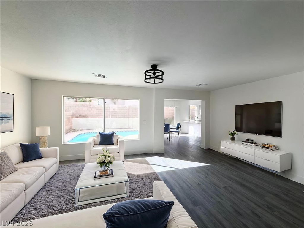 261 Delfino Way