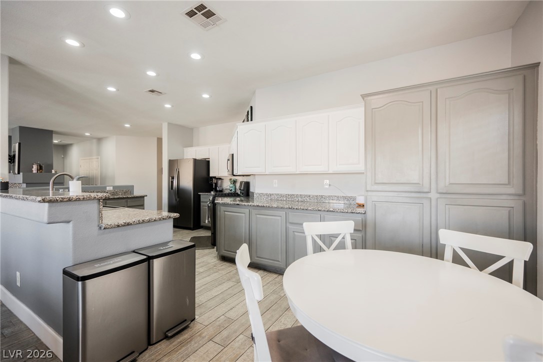 9512 Twelve Pins Drive