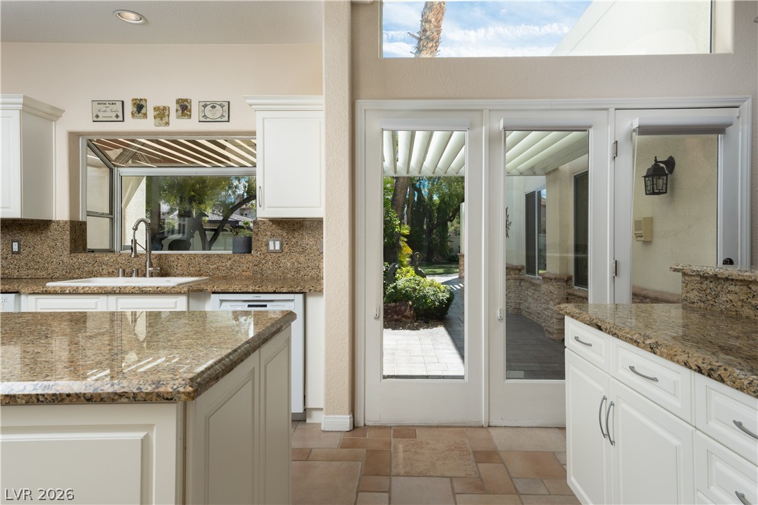 1875 Fairfield Terrace