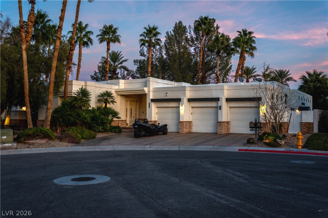 1875 Fairfield Terrace