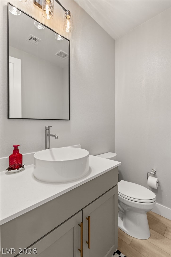 445 Cliff Terrace Avenue