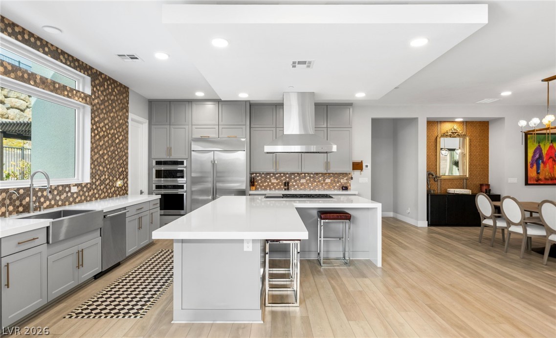 445 Cliff Terrace Avenue