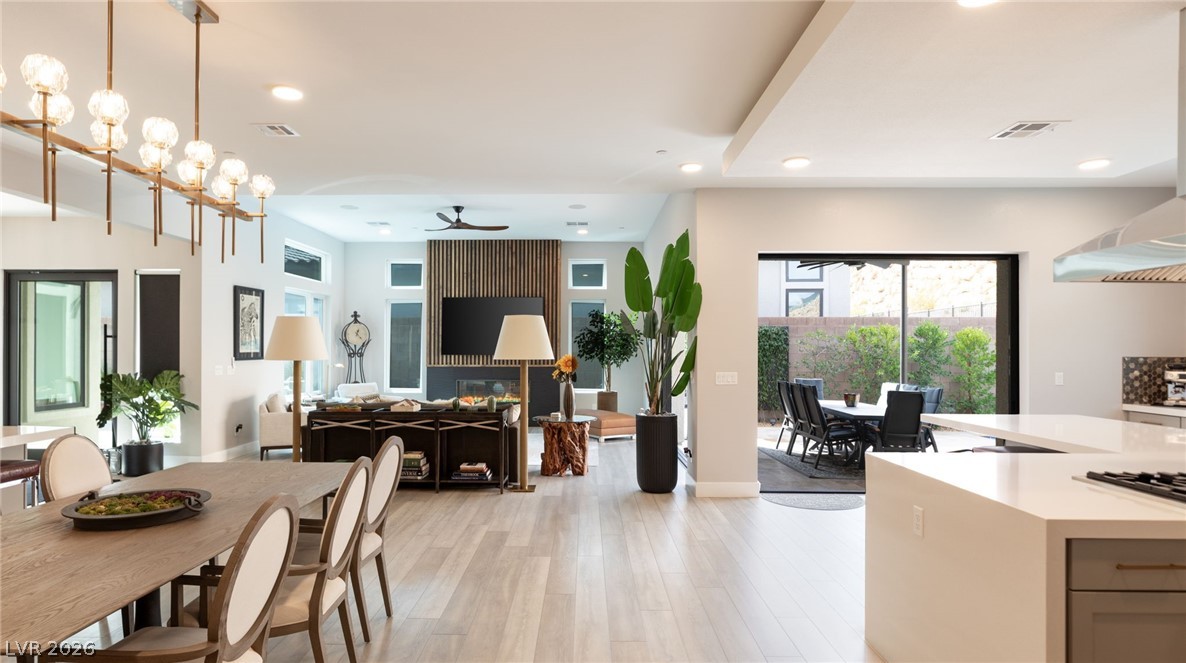 445 Cliff Terrace Avenue