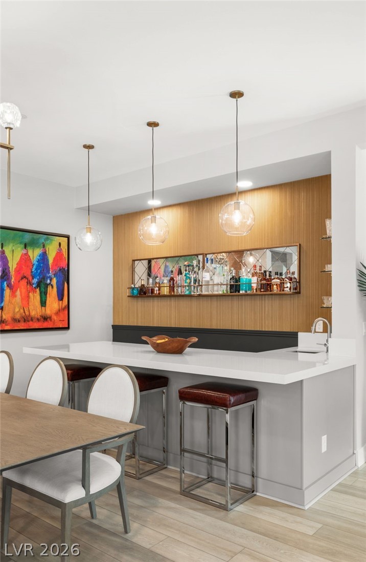 445 Cliff Terrace Avenue