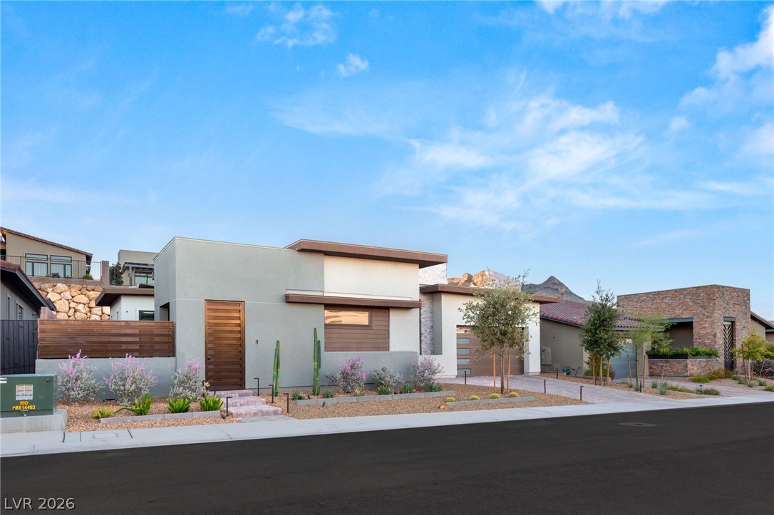 445 Cliff Terrace Avenue