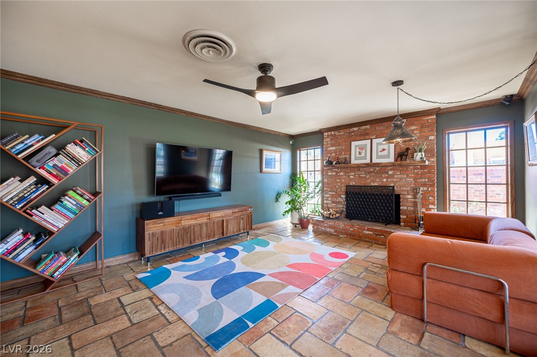 3675 Greencrest Drive