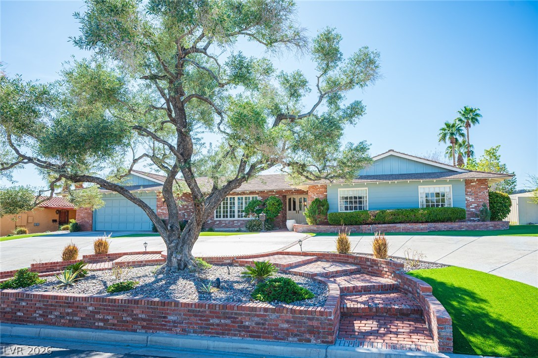 3675 Greencrest Drive