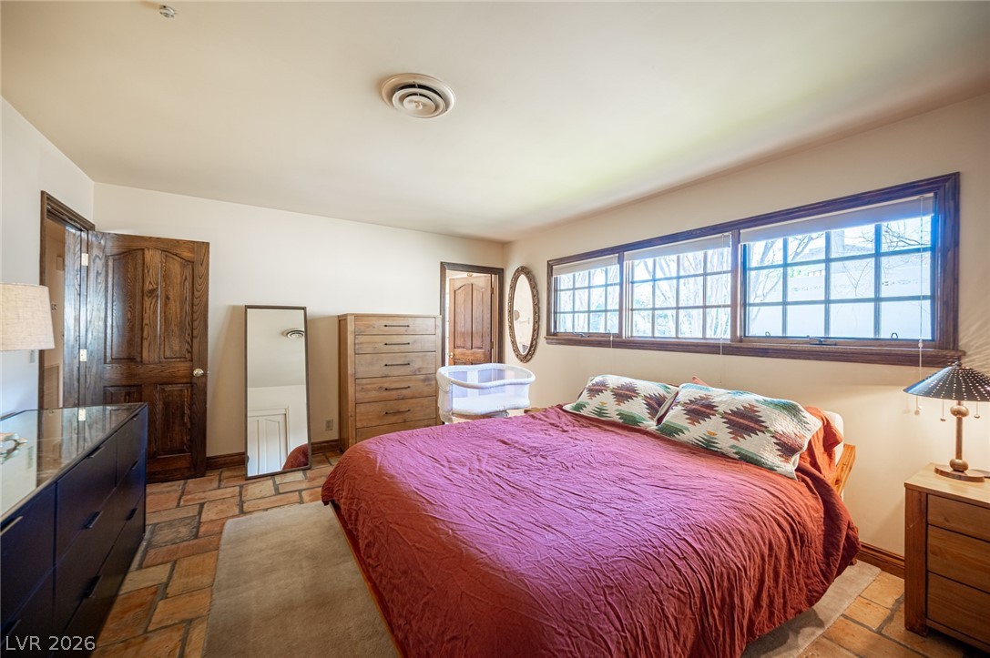 3675 Greencrest Drive